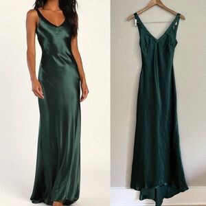 NWOT Perfectly Classy Emerald Green Satin Strappy Maxi Dress